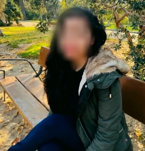 Elena, 27
