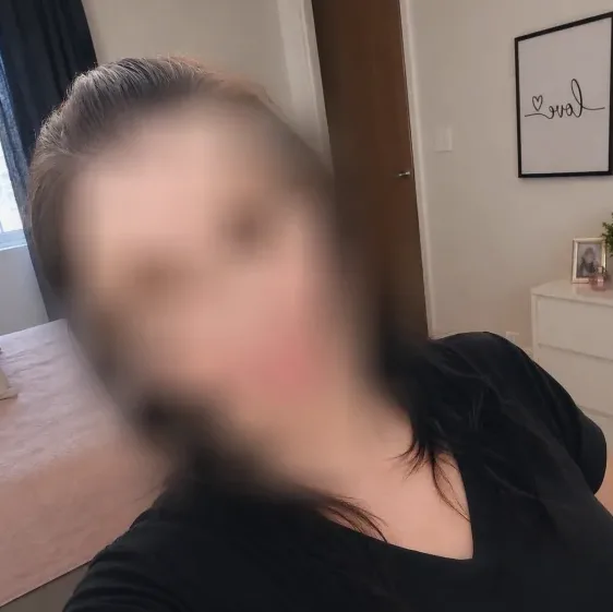 Lena, 37