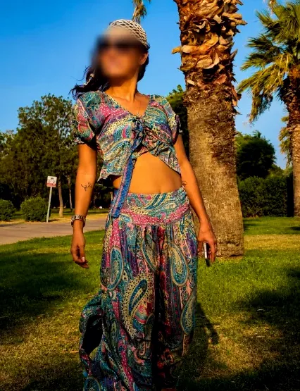 Marie, 33