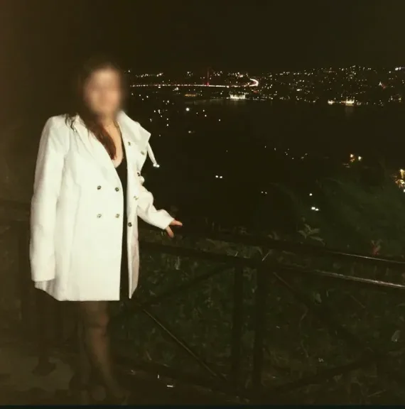 Melina, 32