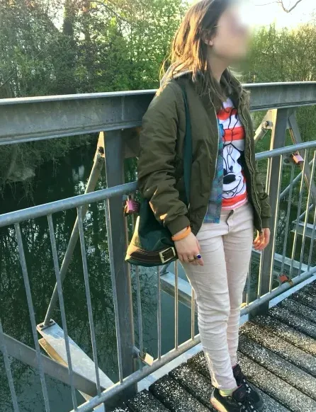 Sophie, 24